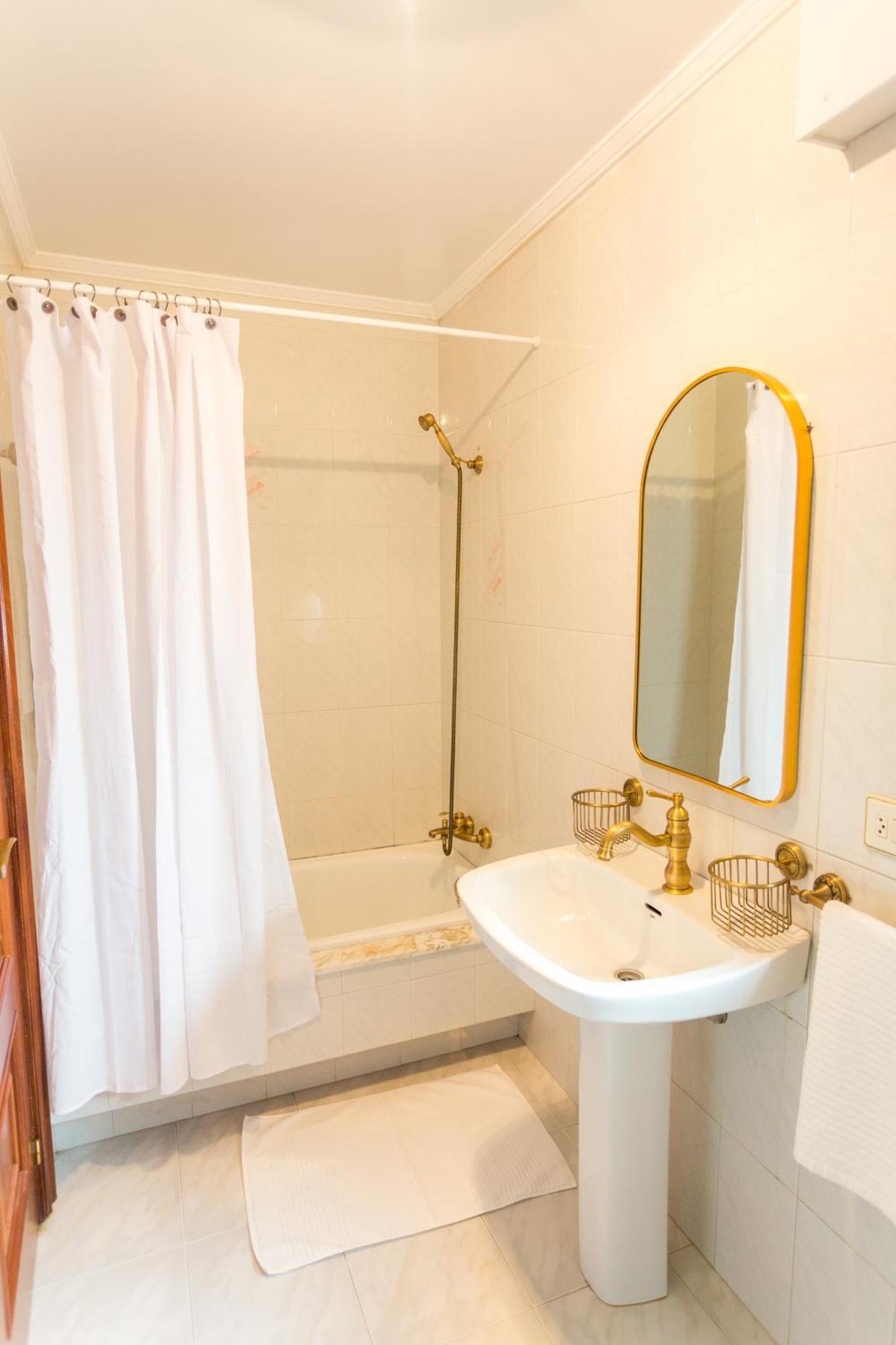 Disfruta De Melide En Este Amplio Apartamento Экстерьер фото